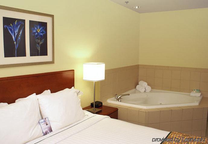 Springhill Suites By Marriott Atlanta Buckhead Номер фото