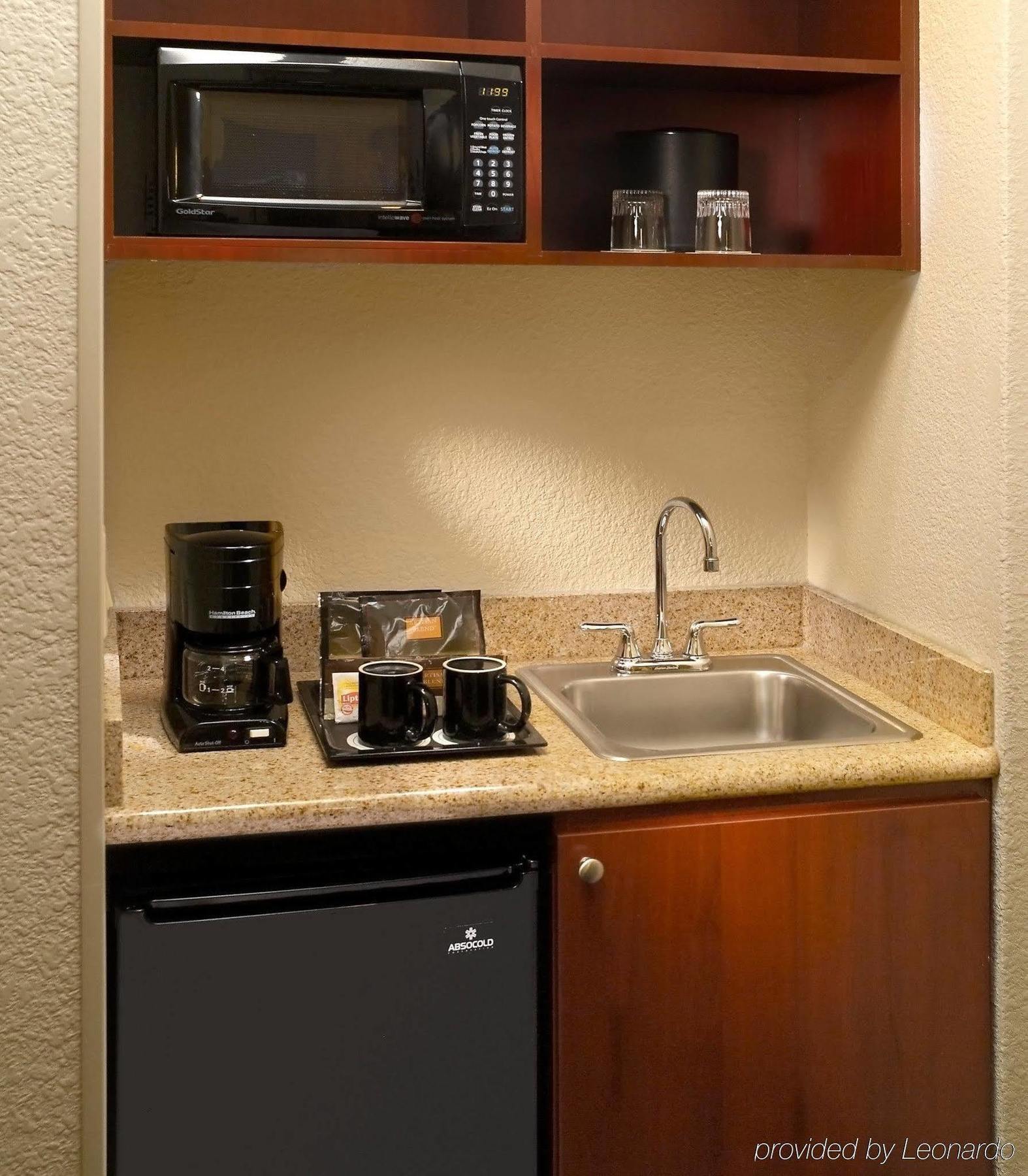 Springhill Suites By Marriott Atlanta Buckhead Номер фото
