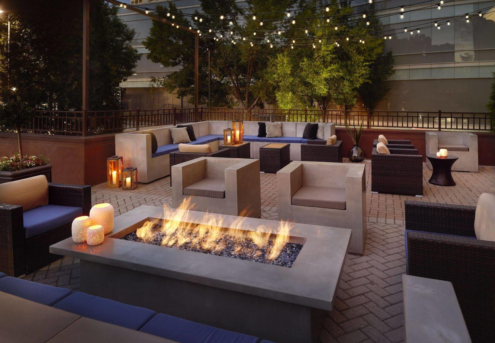 Springhill Suites By Marriott Atlanta Buckhead Экстерьер фото